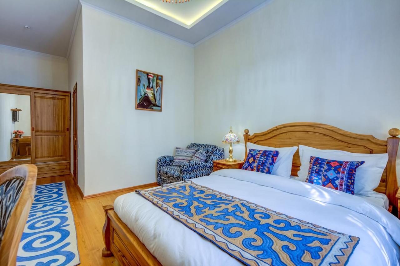 Navat Hotel بيشكيك المظهر الخارجي الصورة